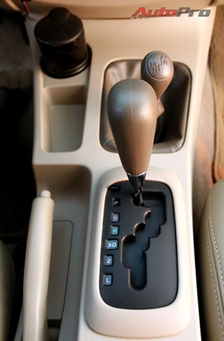 Toyota Fortuner: Lựa chọn đắt đỏ cho xứ nghèo!  - 13