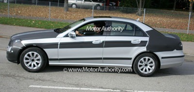 Mercedes E-Class mới lộ diện - 5 Mercedes E-Class mới lộ diện - 5