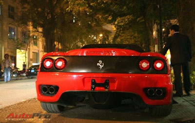 Mất Aston Martin, Hà Nội có thêm Ferrari!  - 8