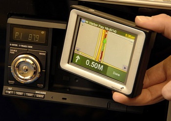 Ngành công nghệ giải trí cho xe hơi tăng tốc - 1