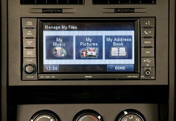 Ngành công nghệ giải trí cho xe hơi tăng tốc - 2