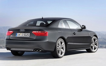 Đối thủ mới cho BMW 6 Series  - 1