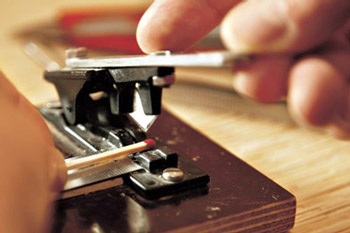 Tuyệt phẩm F1 làm từ que diêm   - 1