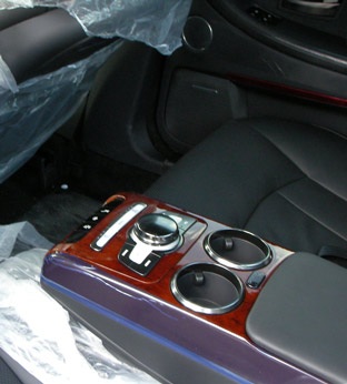 Hình ảnh chiếc xe đắt nhất Hàn Quốc - 5 Hình ảnh chiếc xe đắt nhất Hàn Quốc - 5