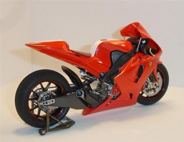 Mô-tô hiệu Ferrari? - 6