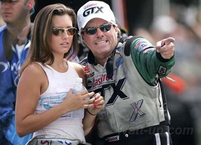 Khi người đẹp "say" tốc độ  - 2