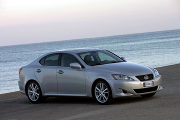 Lexus bị "chê" trên đất Nhật  - 2