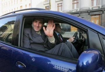 Ôtô dành riêng cho người cao nhất thế giới - 4 Ôtô dành riêng cho người cao nhất thế giới - 4