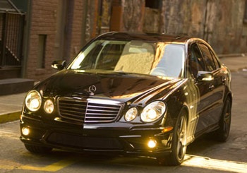 Những cỗ máy “uống” xăng - 12