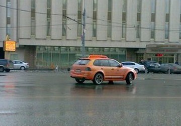 Người Nga gắn biển taxi cho Maybach và Porsche - 2 Người Nga gắn biển taxi cho Maybach và Porsche - 2