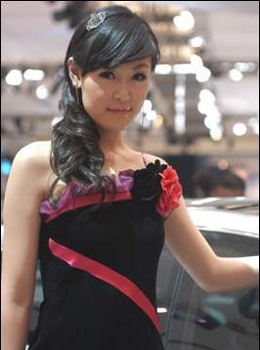 Triển lãm Thượng Hải: người mẫu không "hở" vẫn đắt khách! - 6