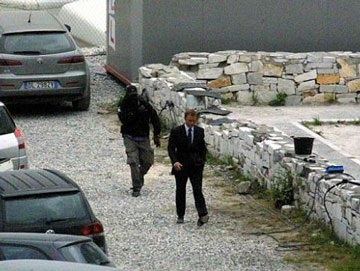 Thêm xe Aston gặp nạn trong phim Điệp viên 007? - 4 Thêm xe Aston gặp nạn trong phim Điệp viên 007? - 4