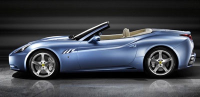 Hình ảnh Ferrari California với mui cứng xếp  - 3