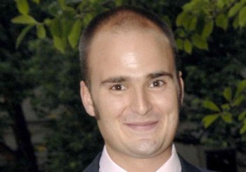 10 quý ông độc thân giàu nhất thế giới - 3