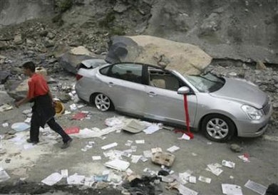 Ô tô trong động đất - 1
