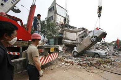 Ô tô trong động đất - 10