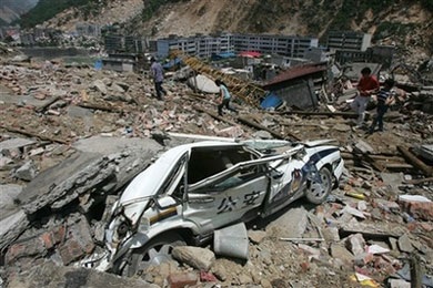 Ô tô trong động đất - 6