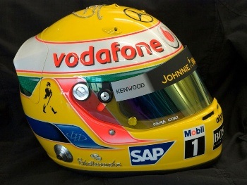 Mũ bảo hiểm gắn kim cương - 2 Mũ bảo hiểm gắn kim cương - 2