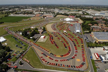 Lễ sinh nhật hoành tráng của Ferrari - 1