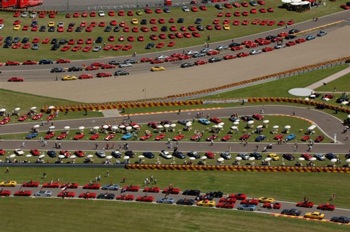 Lễ sinh nhật hoành tráng của Ferrari - 3