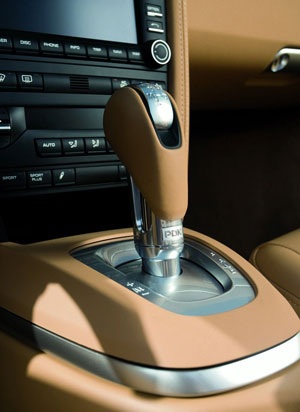 Porsche 911 Carrera 2009 nhanh hơn, đắt hơn  - 4 Porsche 911 Carrera 2009 nhanh hơn, đắt hơn  - 4