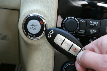 Infiniti công bố giá xe FX35 và FX50 - 5