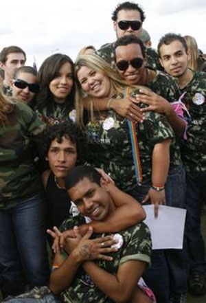 Rộn ràng ngày hội của dân đồng tính - 10 Rộn ràng ngày hội của dân đồng tính - 10