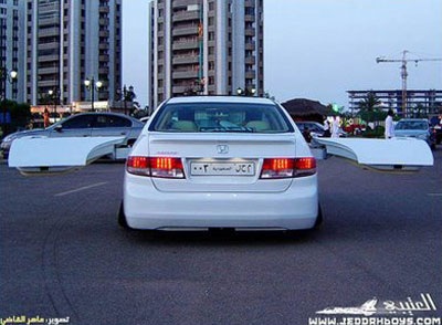 Video xe Honda Accord cửa xoay 360 độ - 6 Video xe Honda Accord cửa xoay 360 độ - 6