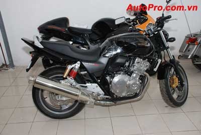 Gian hàng siêu mô-tô đầu tiên tại Hà Nội  - 8