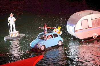 Lễ ra mắt tốn kém của xe Fiat 500 - 3