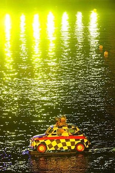 Lễ ra mắt tốn kém của xe Fiat 500 - 6