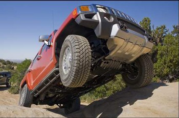 Hummer H3 Alfa mãnh mẽ hơn với động cơ V8 - 2 Hummer H3 Alfa mãnh mẽ hơn với động cơ V8 - 2