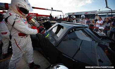 Toyota F1 song hành cùng xe của Người Dơi - 7 Toyota F1 song hành cùng xe của Người Dơi - 7