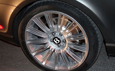 Siêu xe nhanh nhất của Bentley tại Hà Nội  - 3