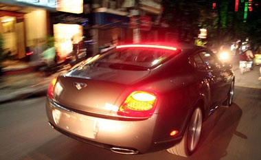 Siêu xe nhanh nhất của Bentley tại Hà Nội  - 4