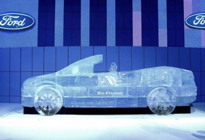 Xe Ford Focus làm bằng…băng - 4