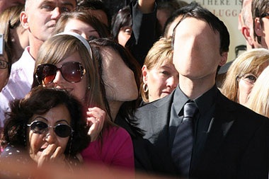 Chiến dịch quảng cáo “rợn người” của Lotus - 4 Chiến dịch quảng cáo “rợn người” của Lotus - 4