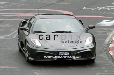 Schumacher đâm hỏng một chiếc Ferrari F430 - 1 Schumacher đâm hỏng một chiếc Ferrari F430 - 1