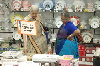 Cửa hàng càng bừa bộn, càng bán chạy! - 2 Cửa hàng càng bừa bộn, càng bán chạy! - 2