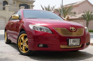 Rao bán Toyota Camry dát vàng - 1