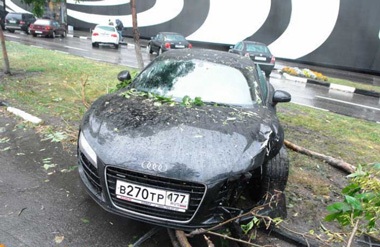 Lái siêu xe không dễ! - 6