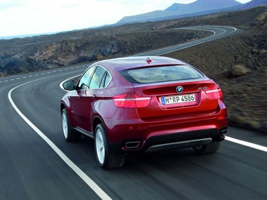 BMW X6 “hạ gục” Porsche Cayenne GTS - 3 BMW X6 “hạ gục” Porsche Cayenne GTS - 3