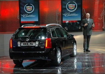 Xe wagon đầu tiên của Cadillac - 3