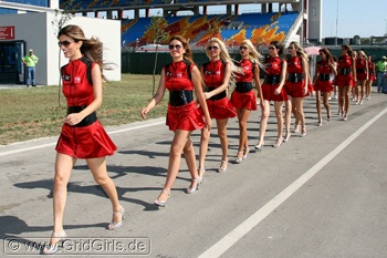 Bóng hồng trên đường đua F1 - 1