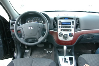 Hyundai giảm giá bán xe Santa Fe - 1 Hyundai giảm giá bán xe Santa Fe - 1