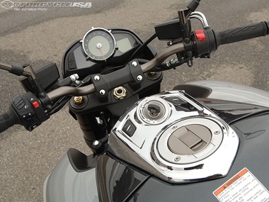 Suzuki B-King - Cho người thích nổi bật  - 4