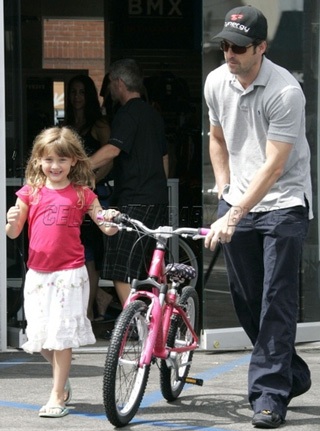 Cha, con và xe đạp - 5