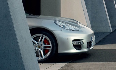 Hình ảnh chính thức đầu tiên của Porsche Panamera - 1 Hình ảnh chính thức đầu tiên của Porsche Panamera - 1