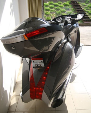 Siêu xe đường trường Victory đã có mặt tại Việt Nam  - 1