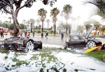 Siêu xe Ferrari Enzo - thêm một tai nạn thảm khốc - 1 Siêu xe Ferrari Enzo - thêm một tai nạn thảm khốc - 1